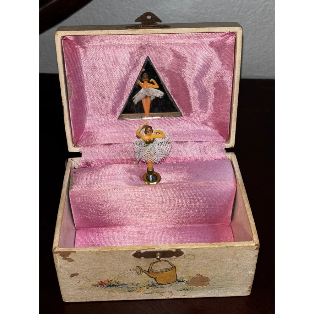 Vintage‎ Ballerina Musical Jewelry Box Girl Pink Satin
